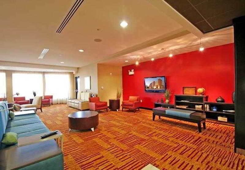Courtyard Greensboro Airport Bagian luar foto