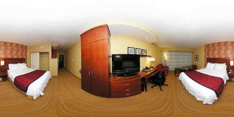 Courtyard Greensboro Airport Bagian luar foto